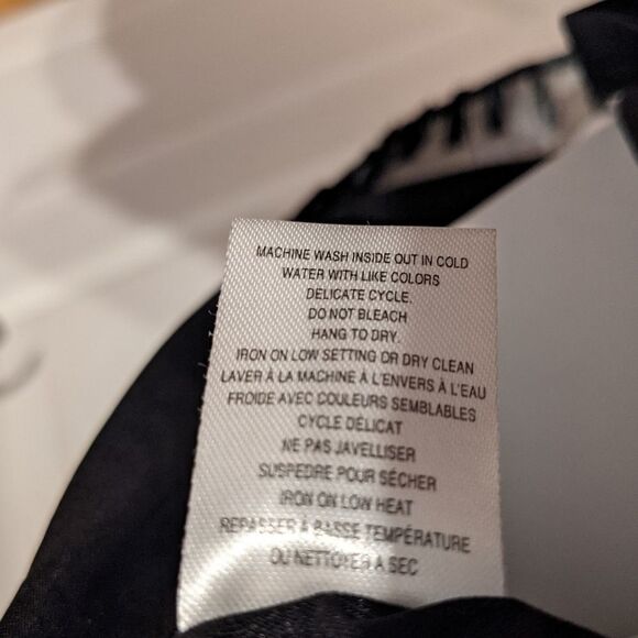 Nwt BLOUSOLIGY Black Floral Blouse With Puff Sleeves Size Small @Z - Picture 6 of 13